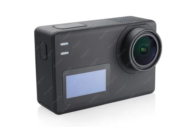 Thumb-sized magnetic action cam